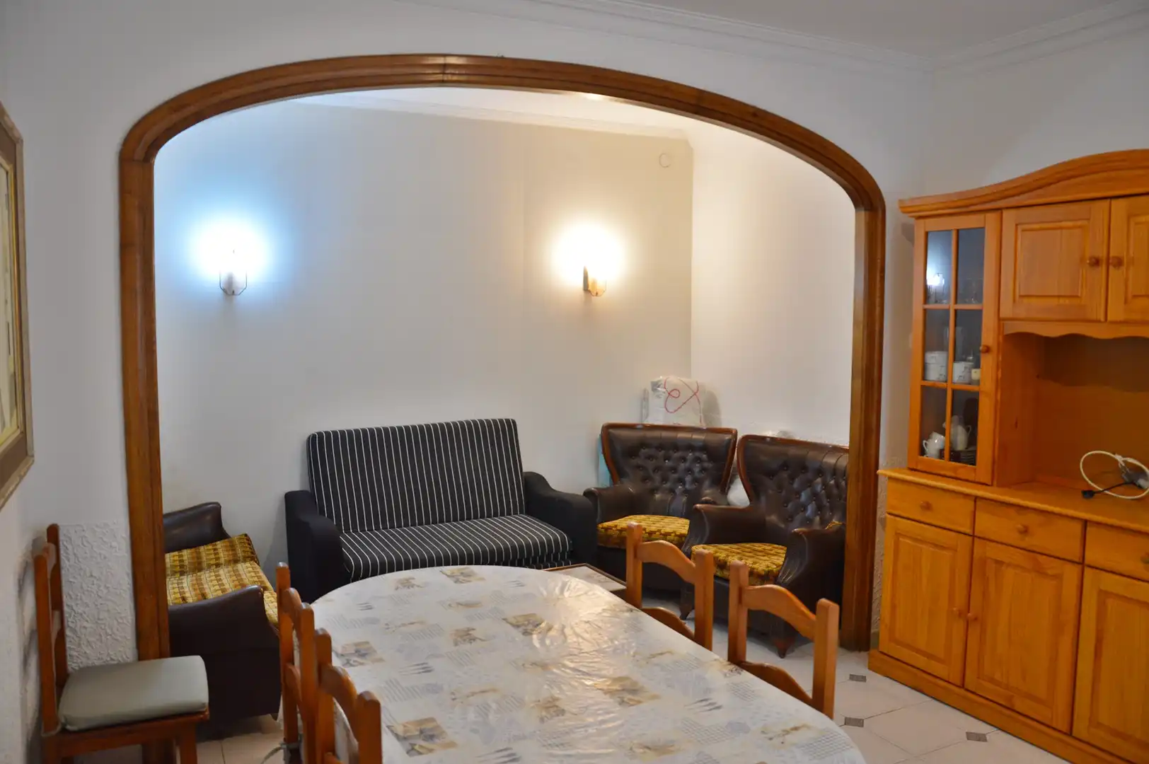 Casa con terraza en venta en Nucli Antic, imagen 3