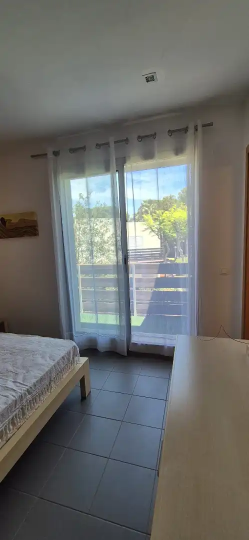 Schlafzimmer von Einfamilien-Reihenhaus zum Verkauf in Mont-roig del Camp mit Klimaanlage, Privatgarten und Terrasse