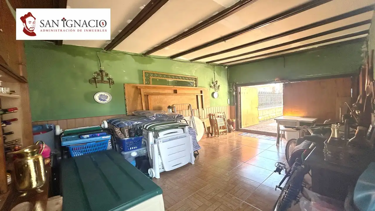 Casa o chalet en venta en Villarcayo de Merindad de Castilla la Vieja con Calefacción, Jardín privado y Piscina