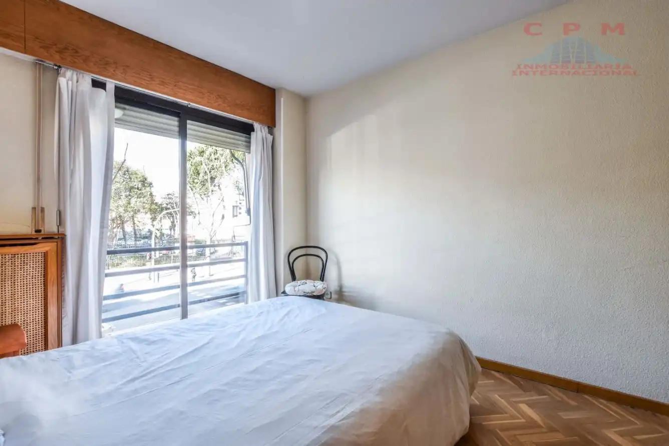 Bedroom of Flat for rent in Madrid  with Air Conditioner, Heating and Parquet flooring