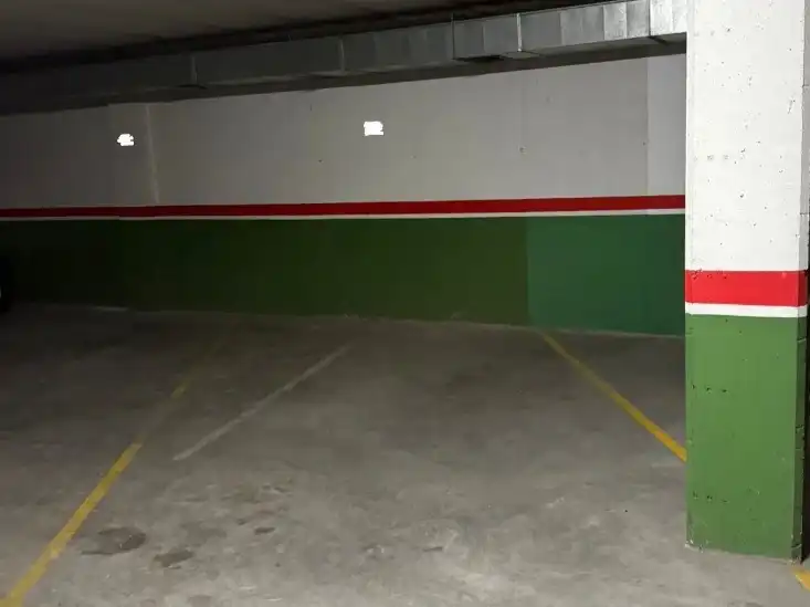 Parkplatz von Garage zur Miete in Arévalo