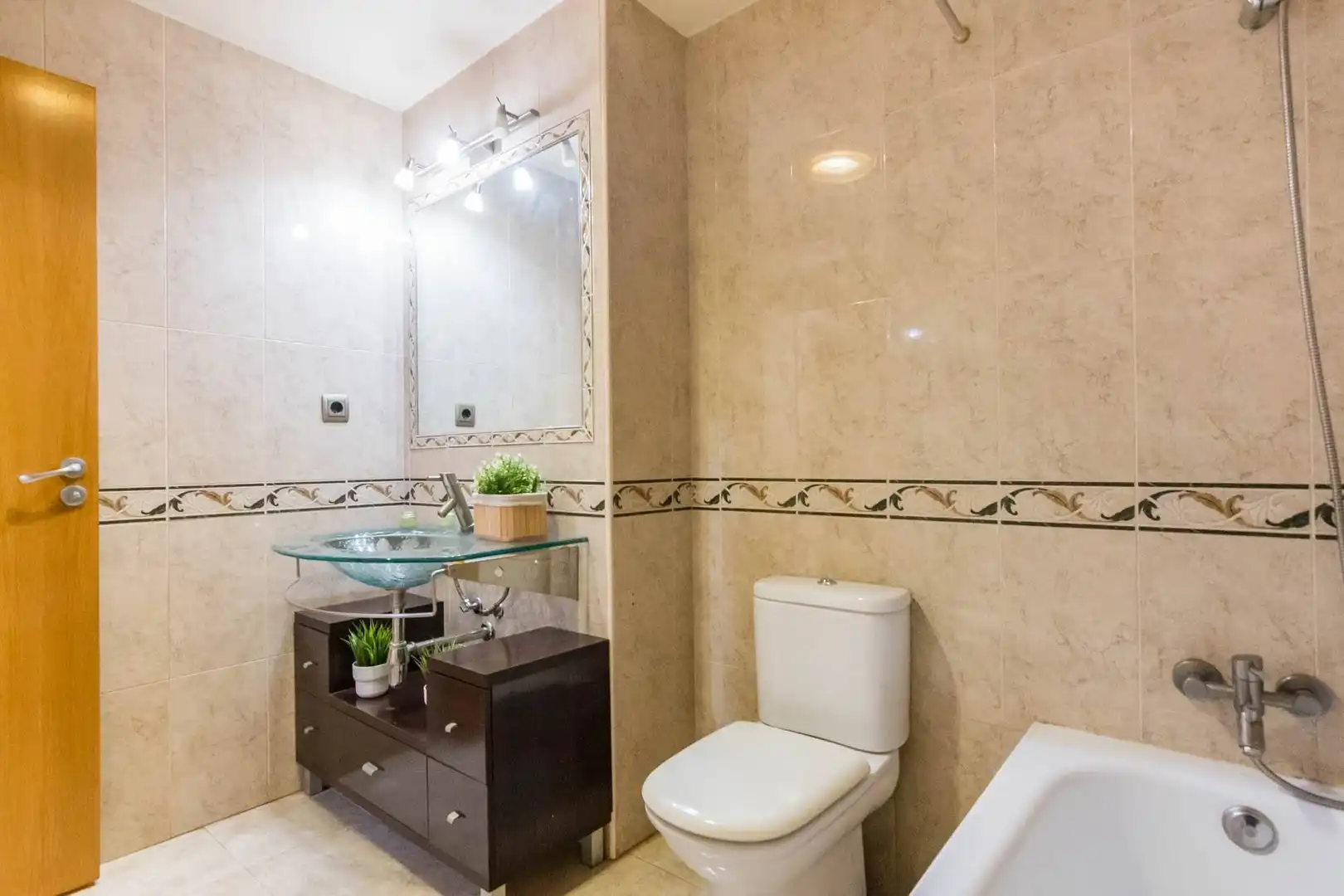 Baño de Piso en venta en Pedanías Este