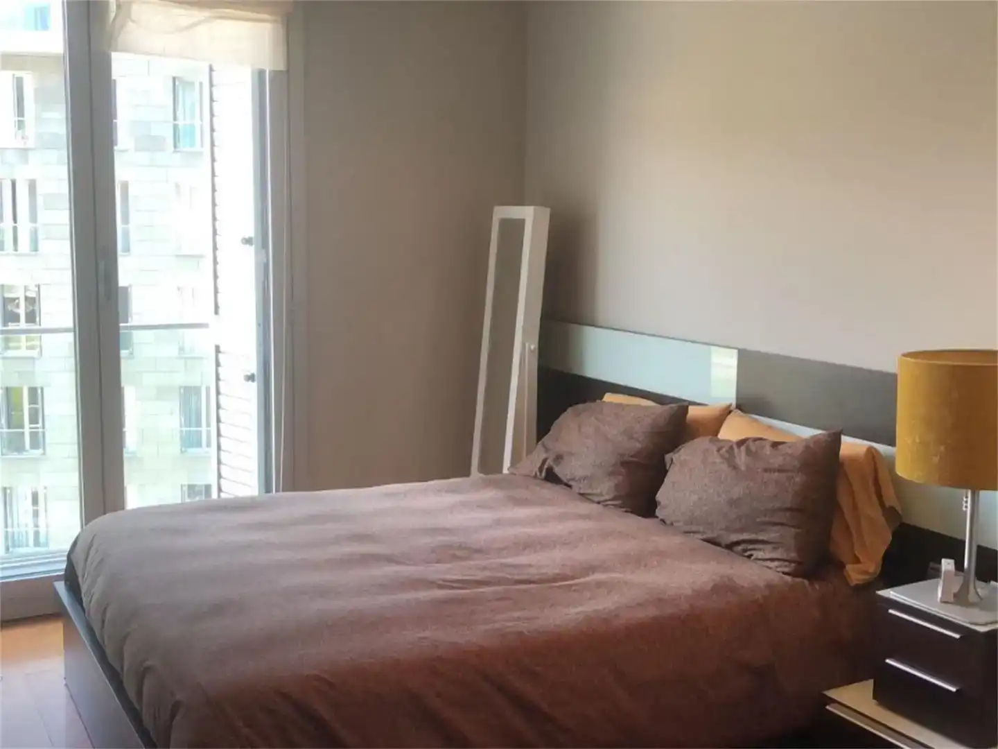Dormitori de Apartament en venda en Bilbao  amb Aire condicionat i Balcó
