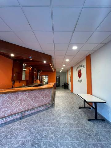 Local comercial en Alquiler en Avinguda Mossèn Ramon Muntanyola, 2 en Migjorn