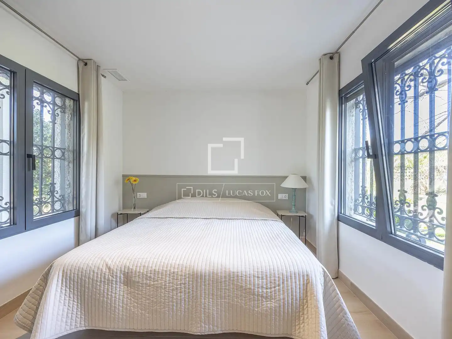 Habitación de Casa o chalet en venta en Godella con Aire acondicionado, Jardín privado y Terraza