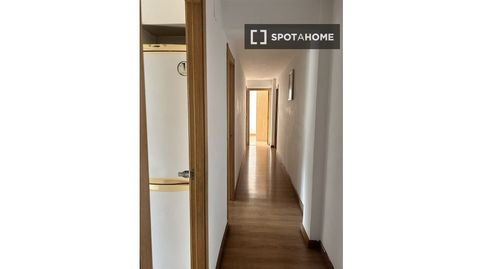 Foto 2 de Piso de alquiler en Barrio de Benicalap, Valencia Capital