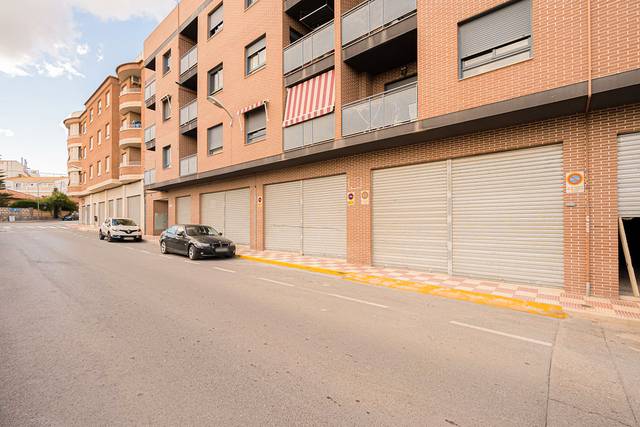 Local comercial en Venta en C/ San Juan Bosco y Leonardo Jover en Castalla