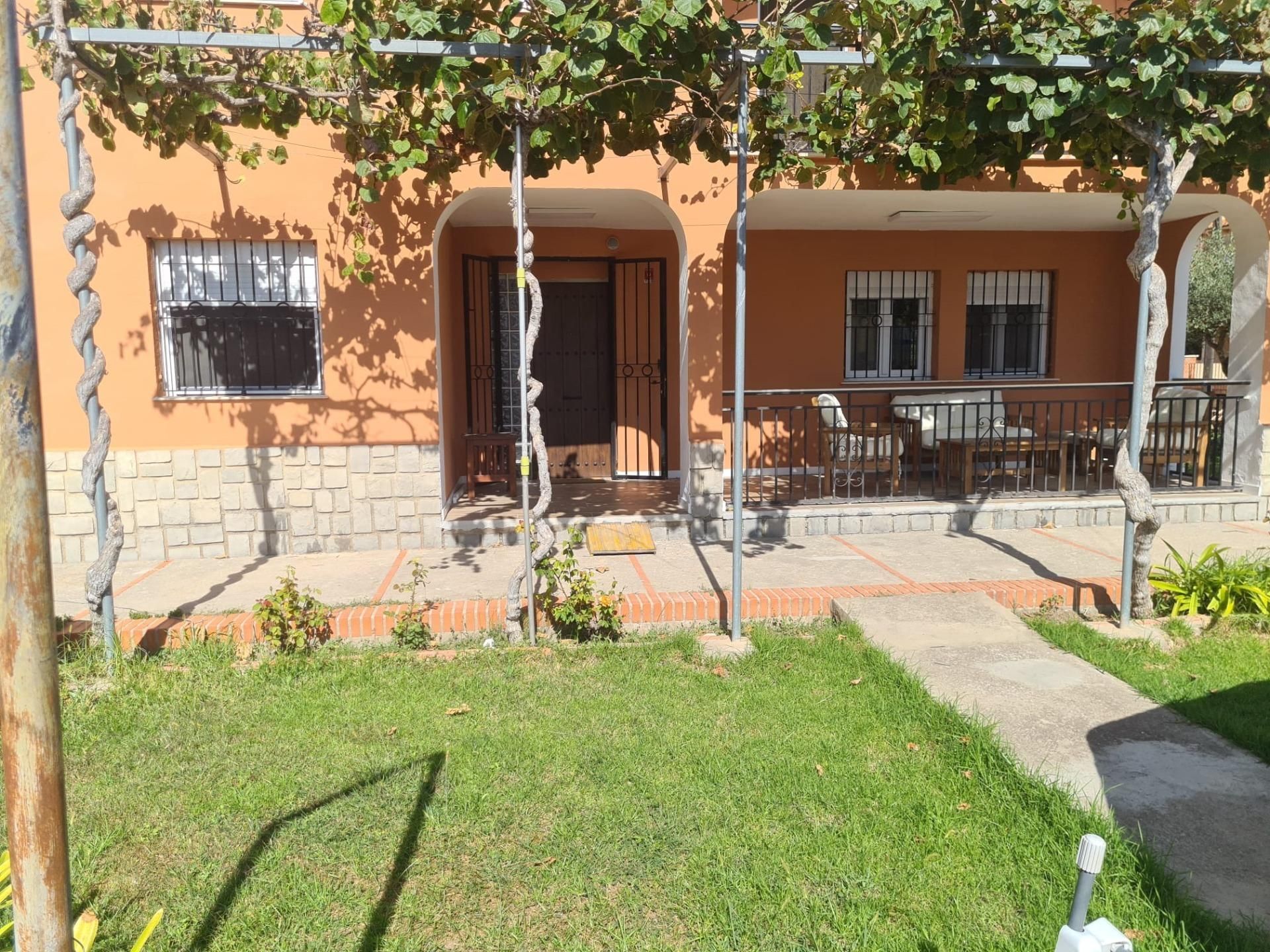 Jardí de Casa o xalet en venda en Viver amb Aire condicionat, Calefacció i Jardí privat