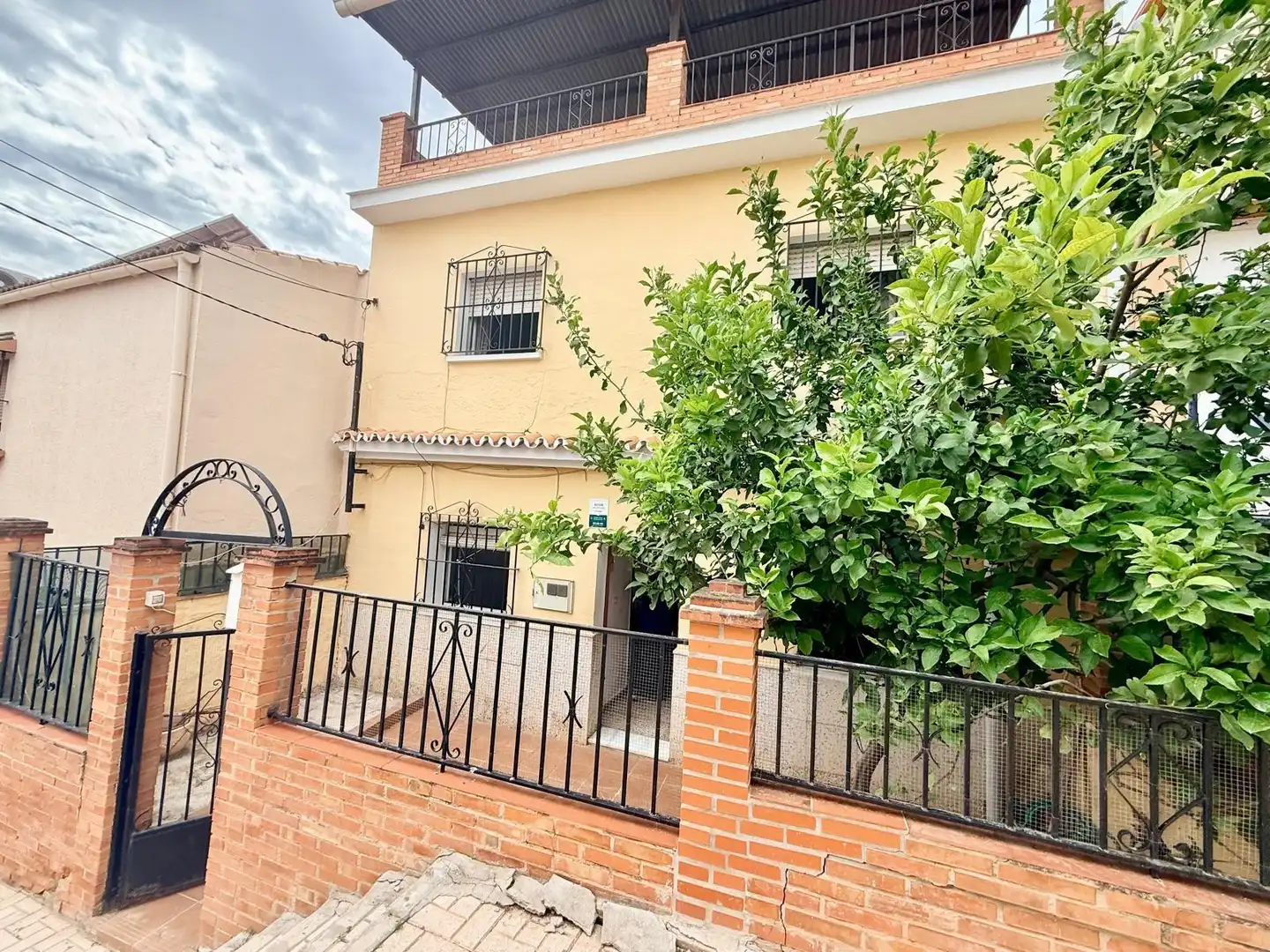 Vista exterior de Casa adosada en venta en Málaga con Terraza