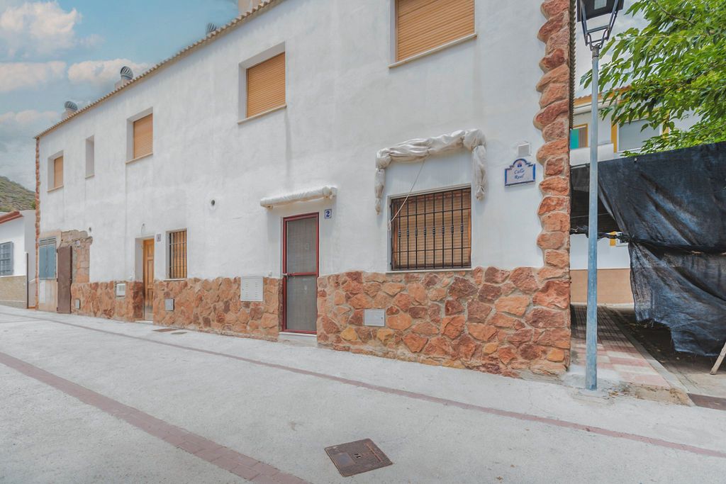 Vista exterior de Pis en venda en Paterna del Río