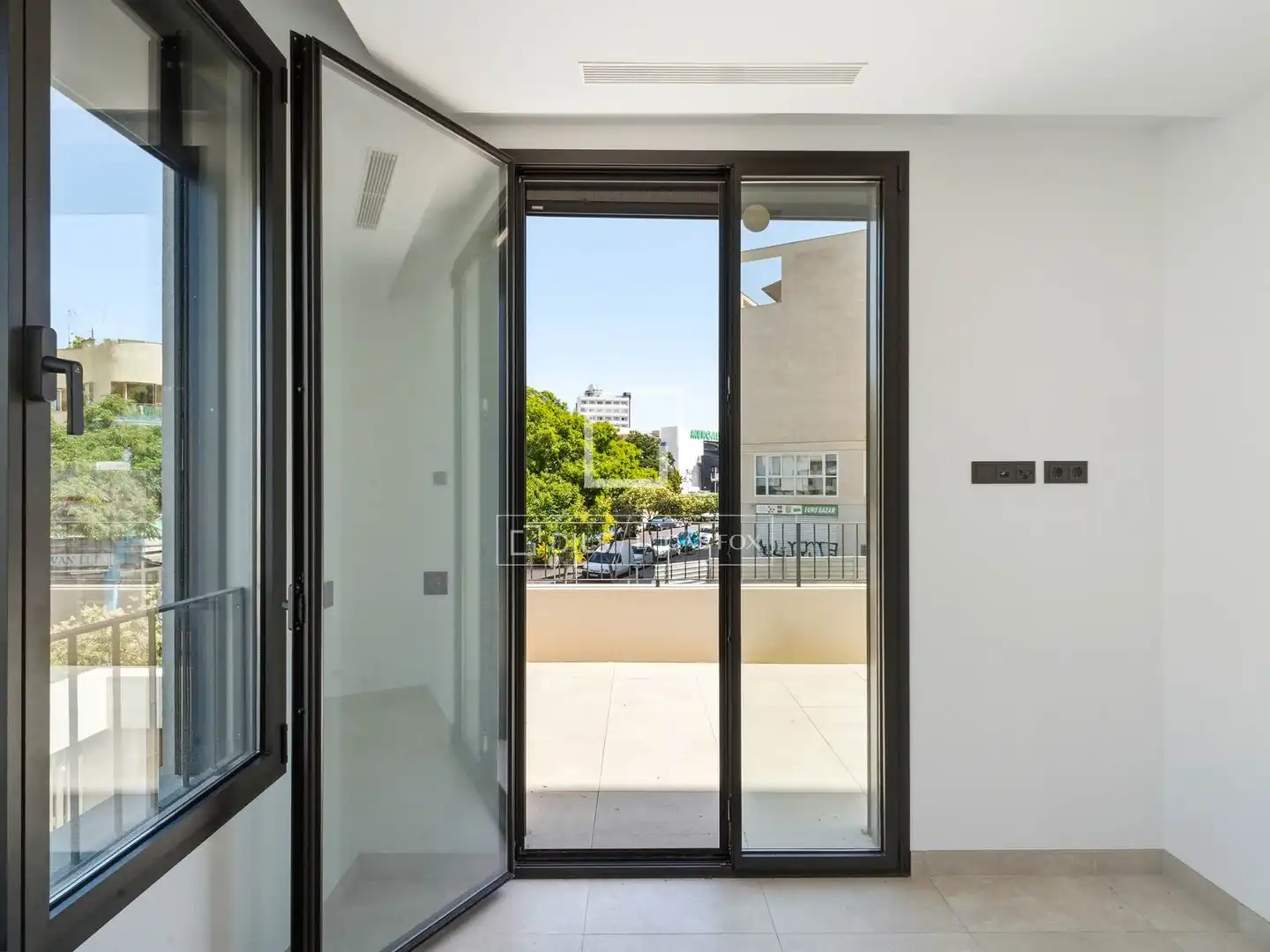 Terraza de Piso en venta en  Palma de Mallorca con Aire acondicionado y Piscina