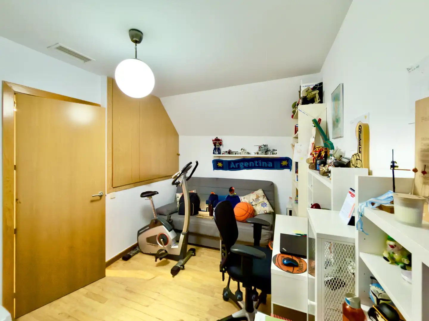 Attic for sale in Calle del Río San Lorenzo, Portazgo