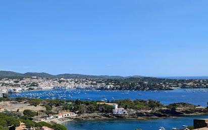 Vista exterior de Casa o xalet en venda en Cadaqués amb Terrassa