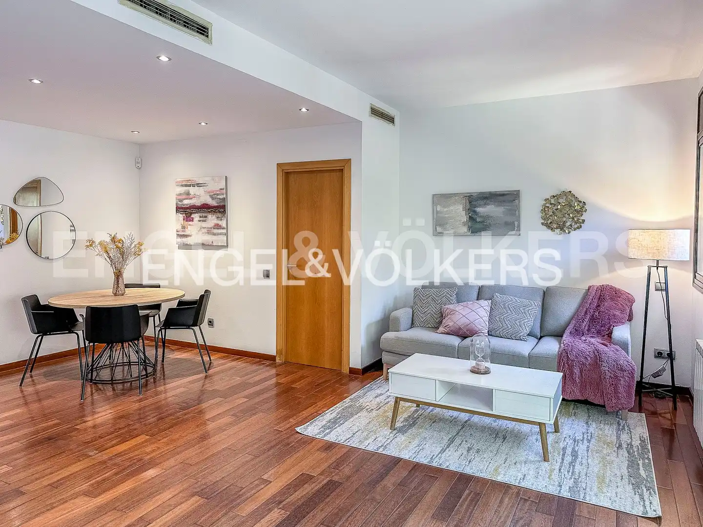 Sala de estar de Ático en venta en Barcelona con Aire acondicionado, Calefacción y Terraza