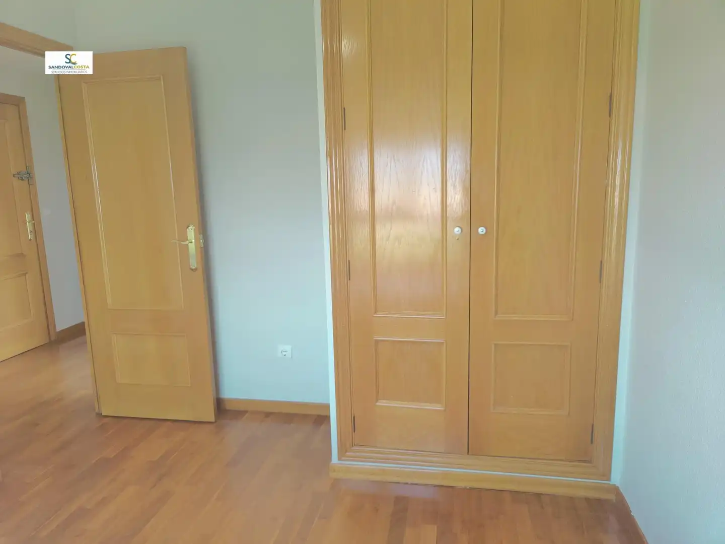 Habitación de Piso de alquiler en Alicante / Alacant con Parquet y Piscina comunitaria