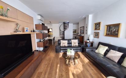 Living room of Attic for sale in Sabadell  with Heating, Private garden and Terrace