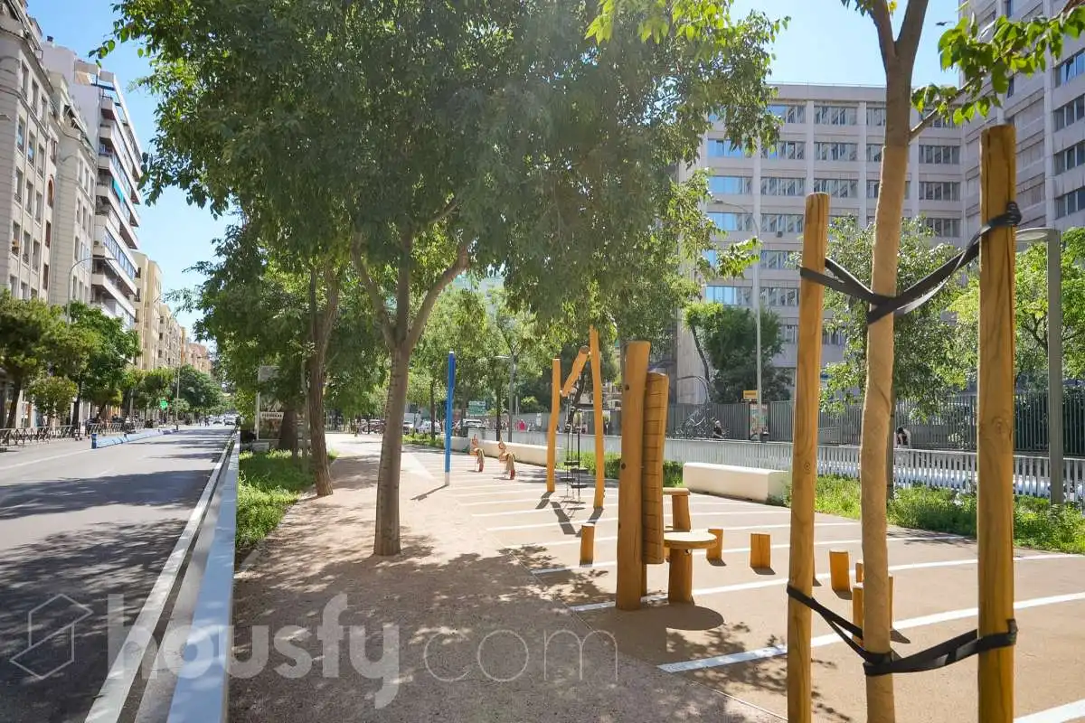 Pis en venda a Avenida Reina Victoria, Ciudad Universitaria