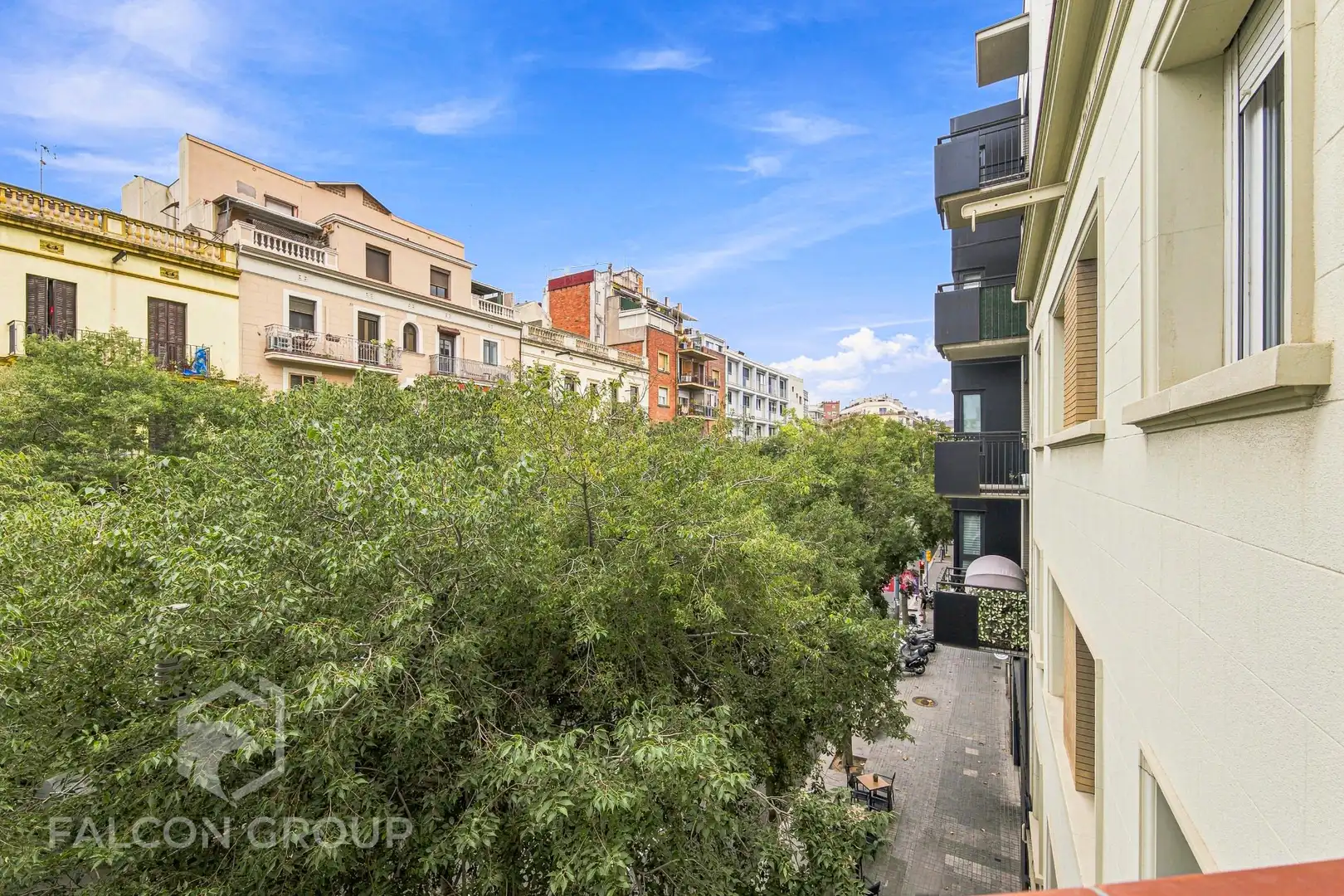 Vista exterior de Pis en venda en Barcelona amb Aire condicionat i Terrassa