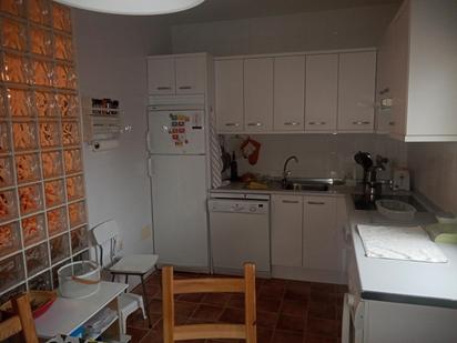 Kitchen of Single-family semi-detached for sale in Santa María de la Alameda  with Terrace