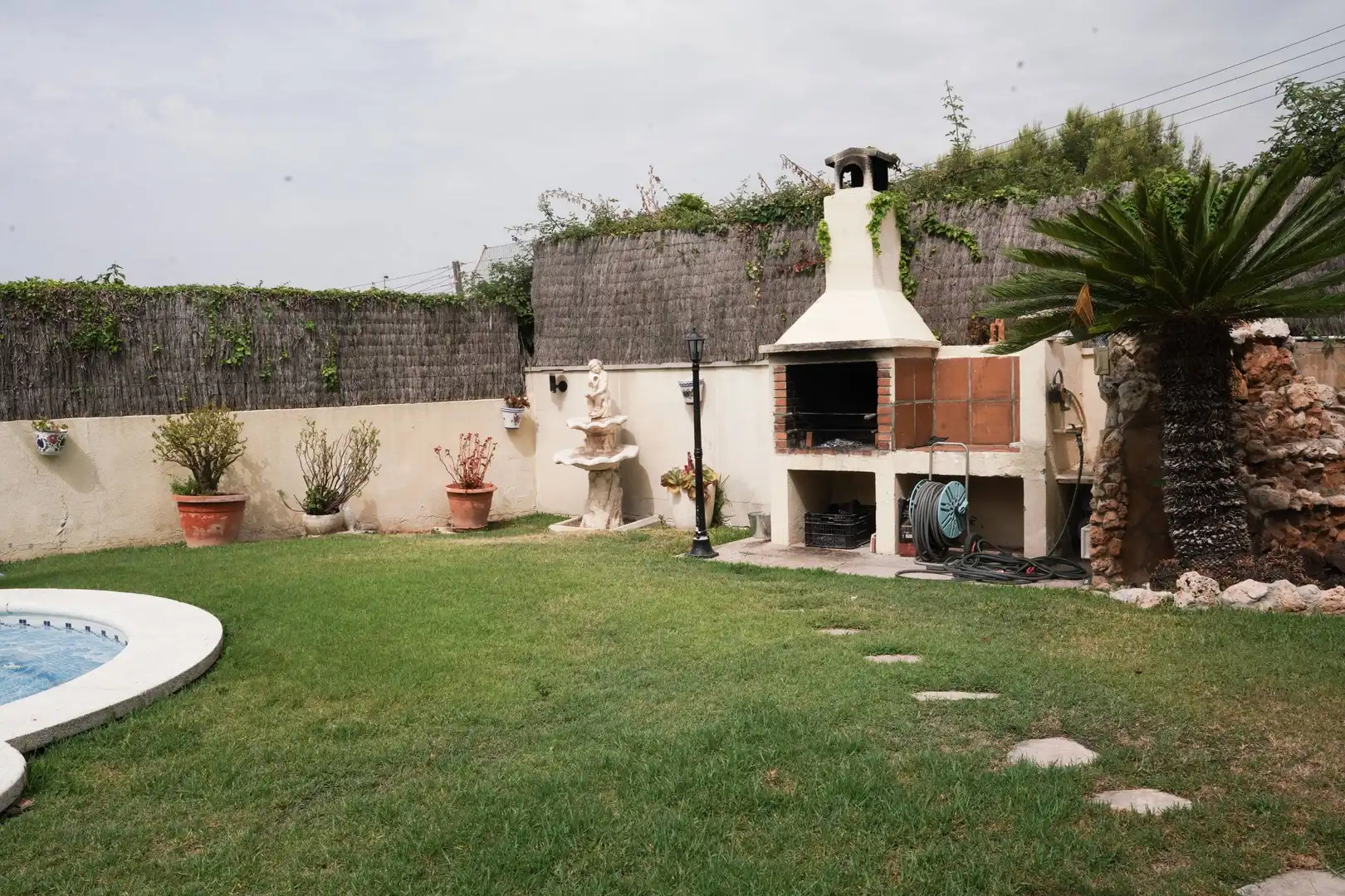 Jardí de Casa o xalet en venda en Cunit amb Terrassa, Piscina i Moblat