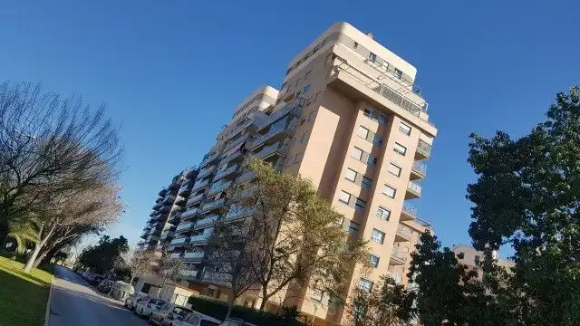 Vista exterior de Pis de lloguer en Mislata amb Terrassa, Traster i Forn