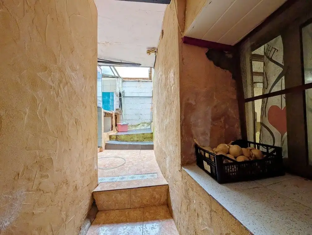 Country homes for sale in Aguarón