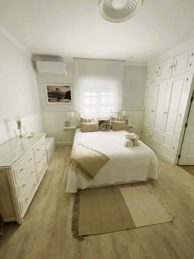 Bedroom of Houses for sale in Chiclana de la Frontera  with Air Conditioner, Private garden and Swimming Pool