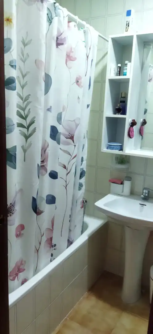 Badezimmer von Wohnungen zur Miete in Santa Pola mit Klimaanlage, Terrasse und Möbliert