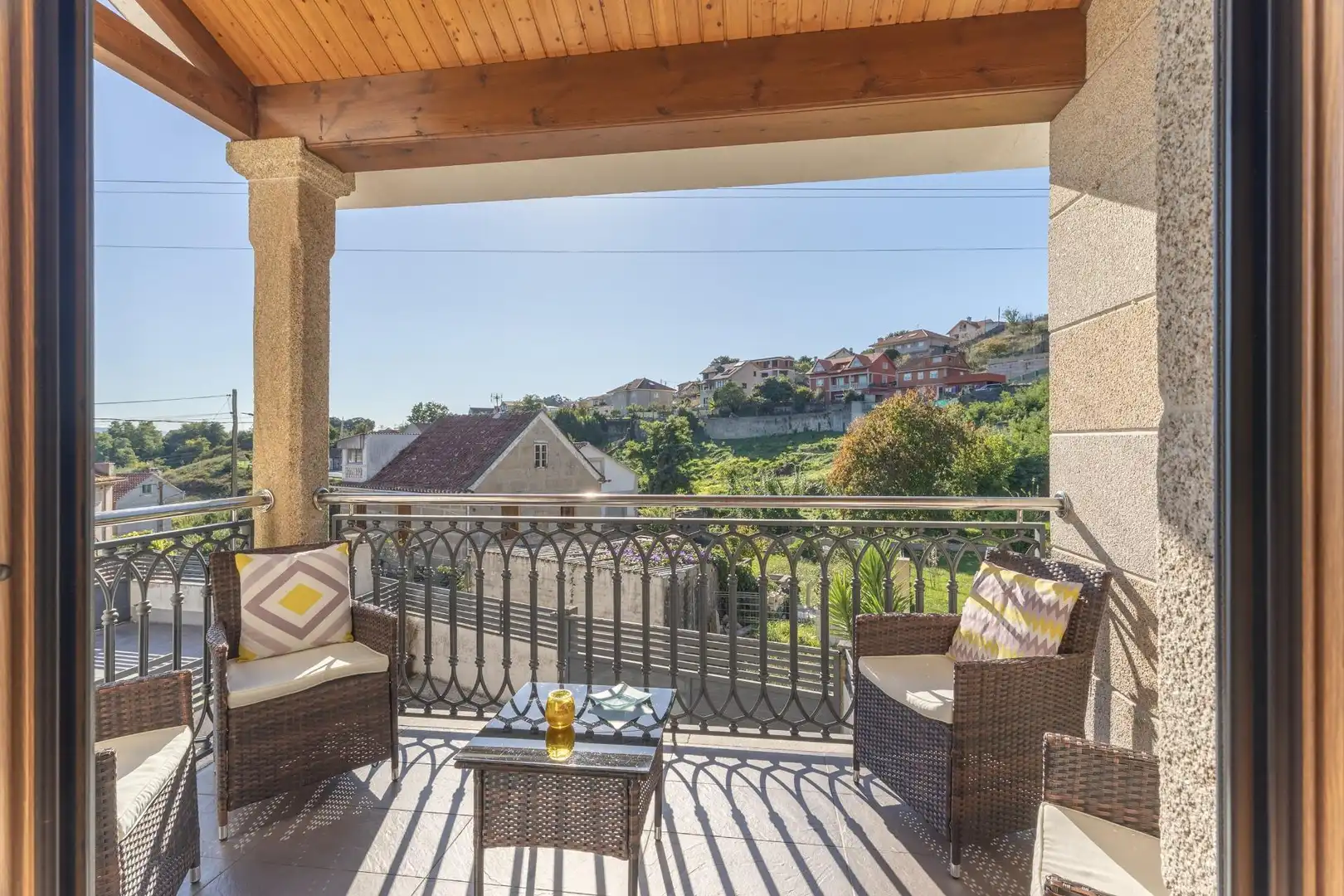 Terraza de Casa adosada en venta en Moaña con Calefacción, Terraza y Amueblado