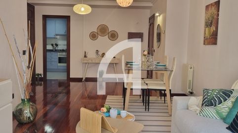 Foto 2 de Piso de alquiler en R. de Rosalia de Castro, Centro - Areal, Vigo