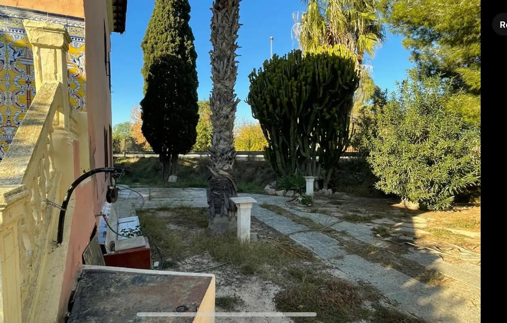 Jardí de Casa o xalet en venda en Orihuela amb Aire condicionat, Jardí privat i Moblat