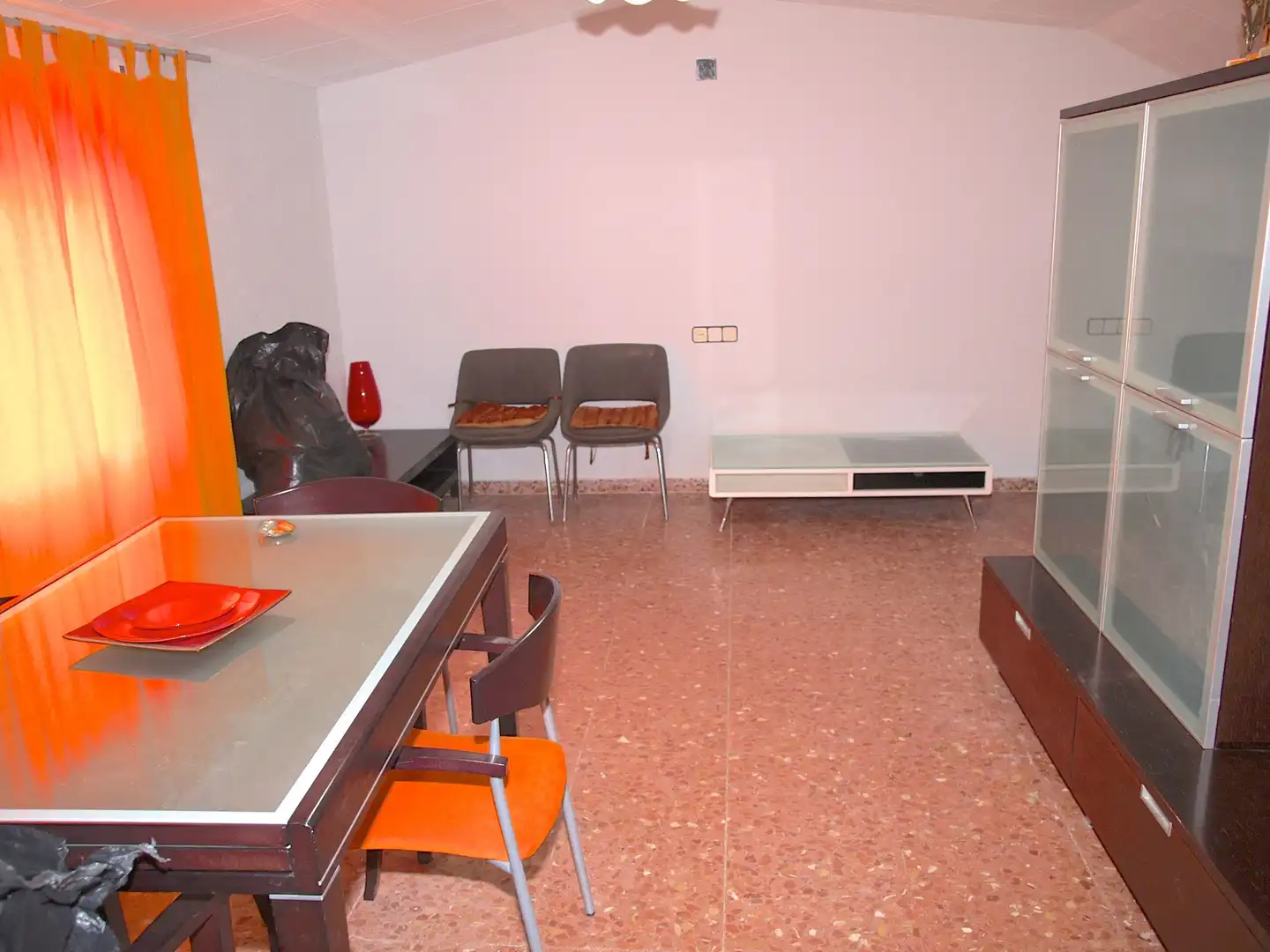 Sala d'estar de Casa o xalet en venda en Terrassa amb Jardí privat, Terrassa i Traster