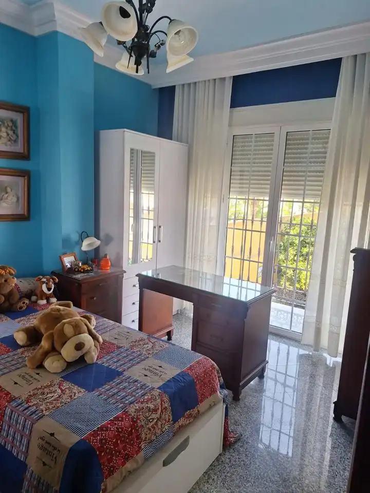 Habitación de Casa o chalet en venta en Alcalá de Guadaira con Aire acondicionado, Jardín privado y Terraza