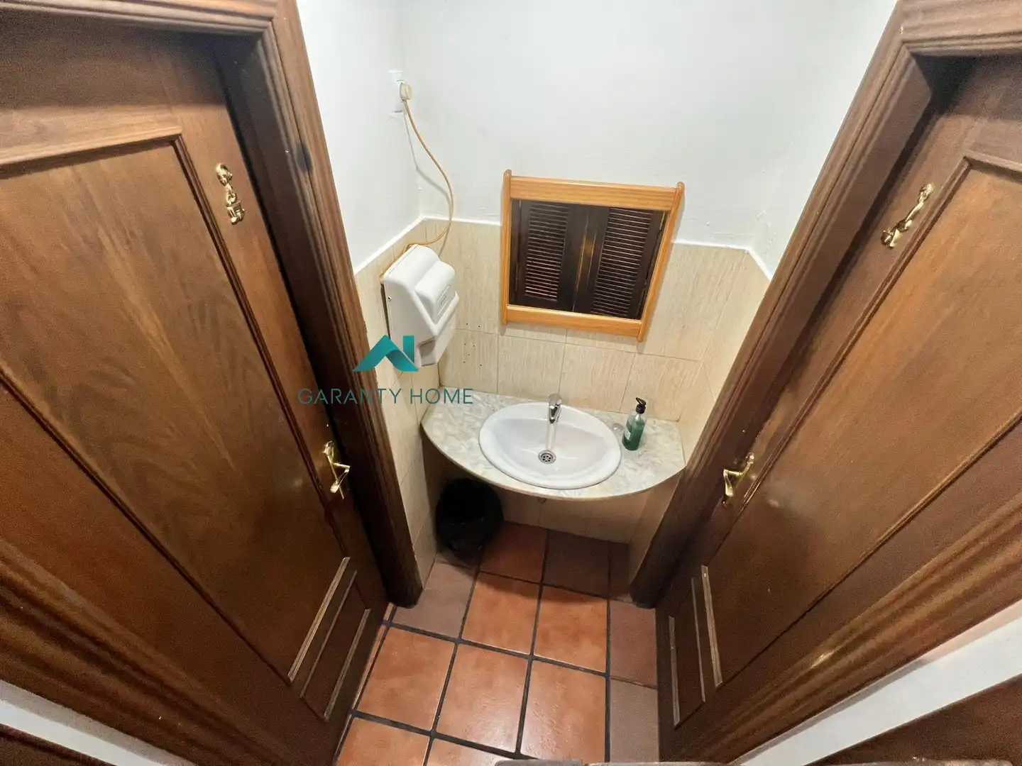 Bathroom of Commercial properties for sale in Burguillos de Toledo  with Air Conditioner