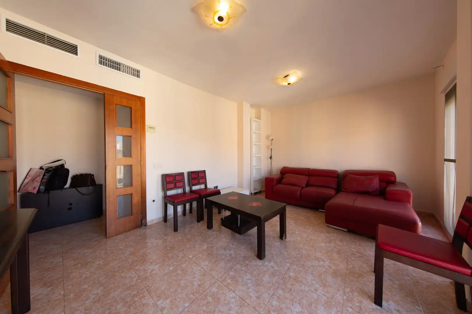 Sala d'estar de Apartament en venda en Alicante / Alacant amb Aire condicionat, Calefacció i Terrassa
