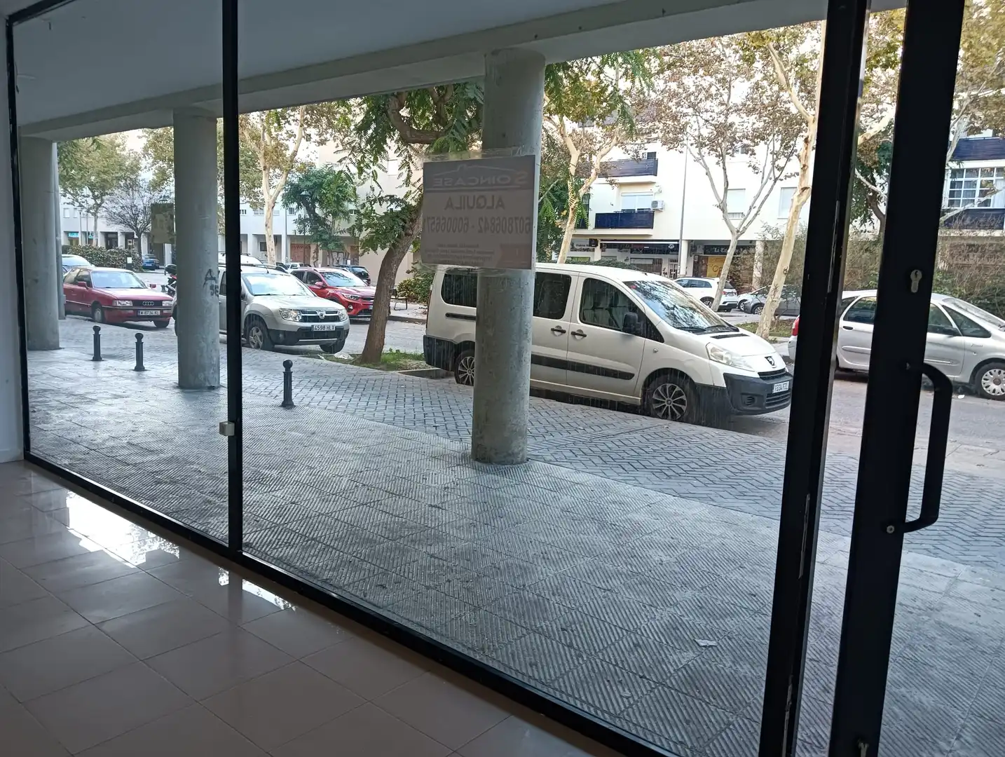 Locale commerciale in affitto a Avenida de la Música, imagen 2