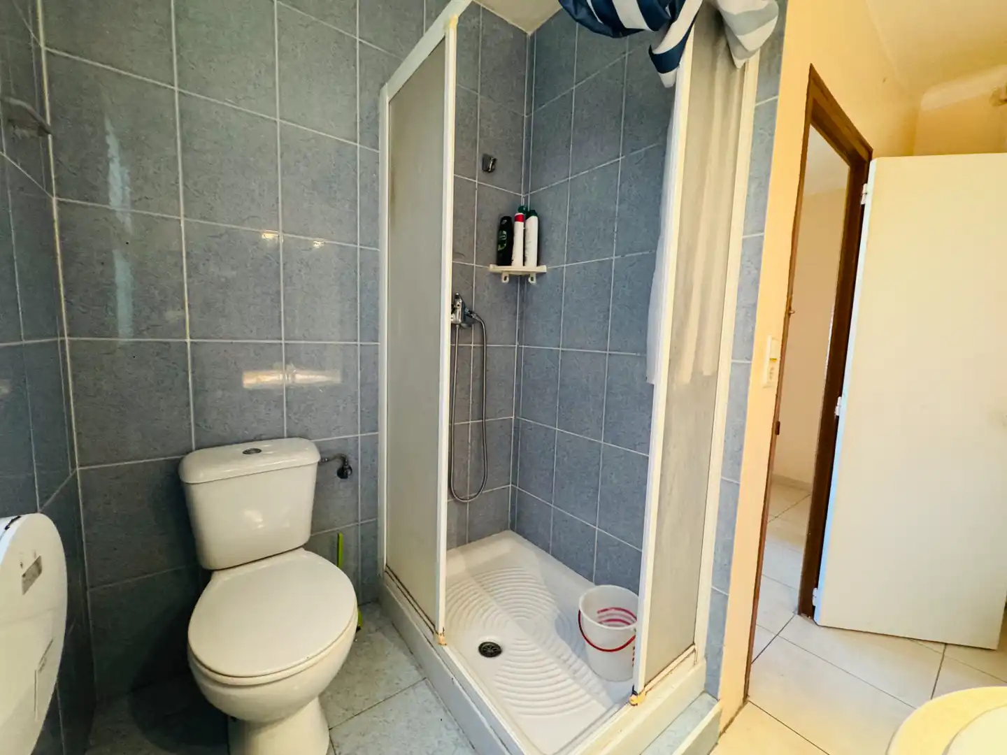 Badezimmer von Wohnung zum Verkauf in Figueres mit Heizung und Terrasse