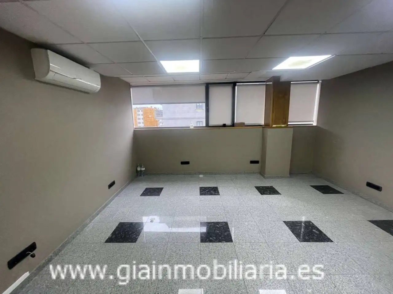Local comercial en venta en Calle Paz Varela, imagen 15