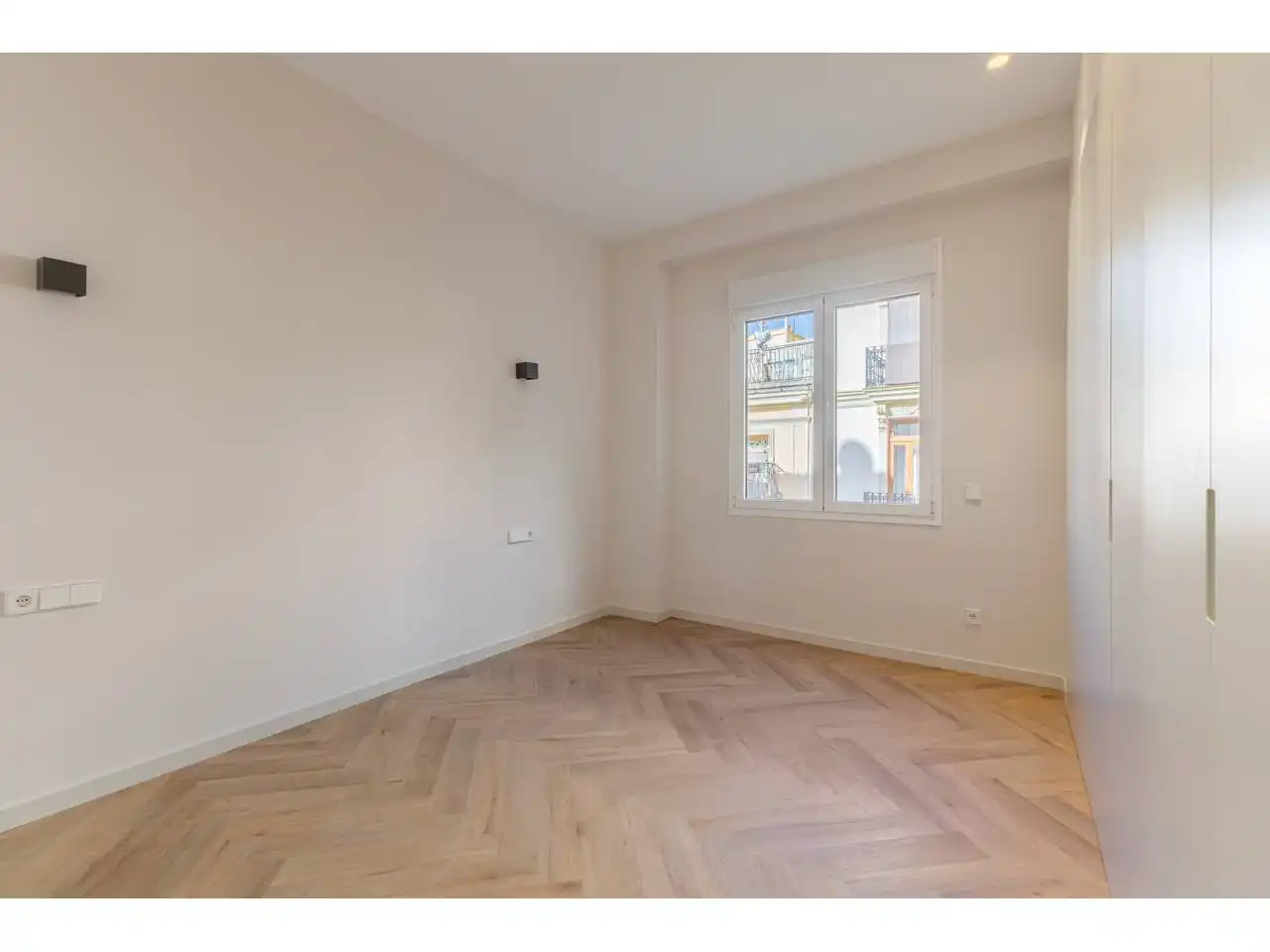 Habitación de Piso en venta en Valencia con Aire acondicionado, Parquet y Alarma