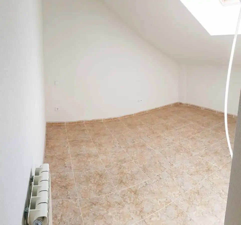 Habitación de Dúplex de alquiler en Medina de Rioseco con Calefacción