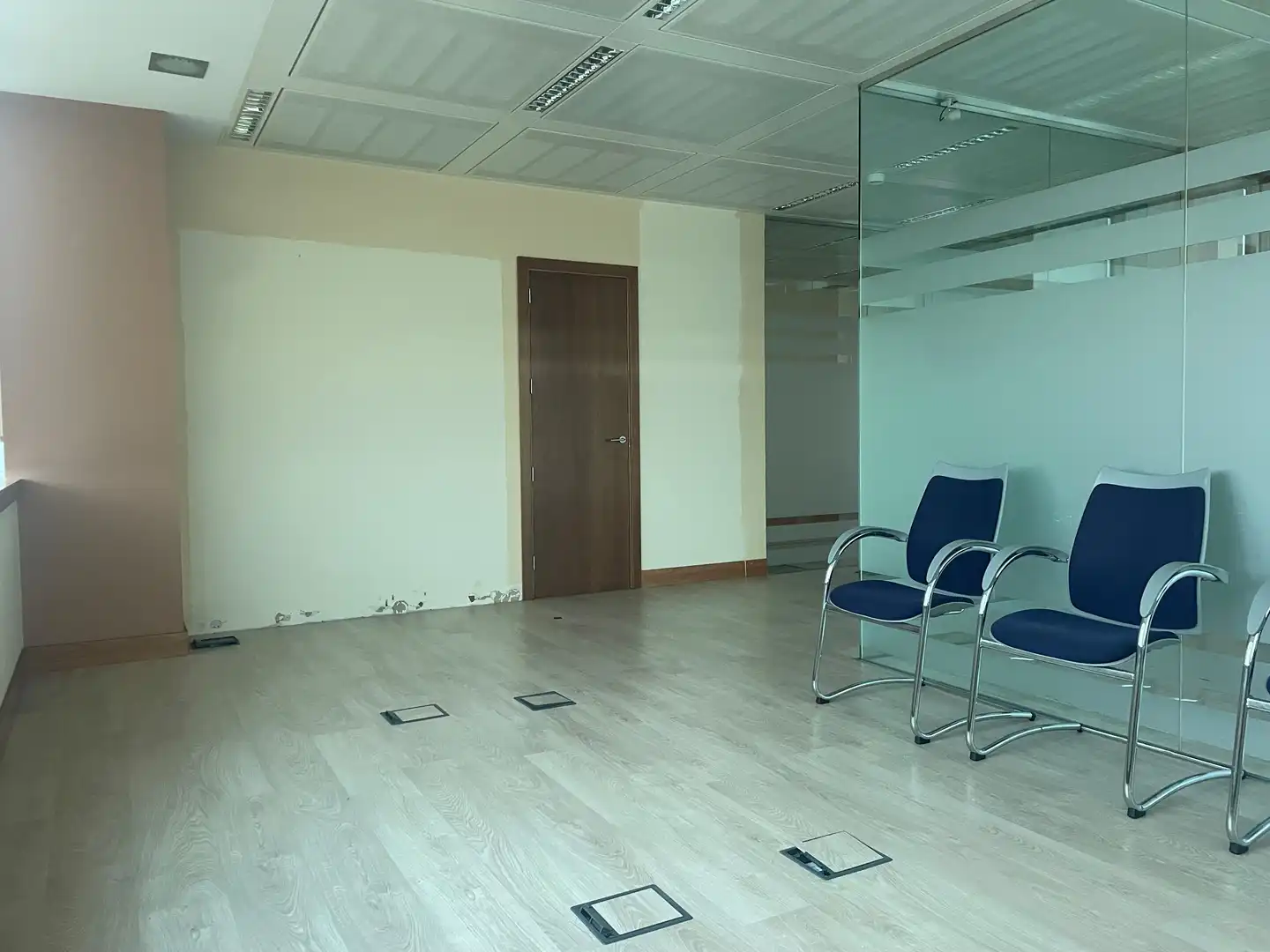 Office for sale in Alcalá de Henares  with Air Conditioner, Heating and Storage room