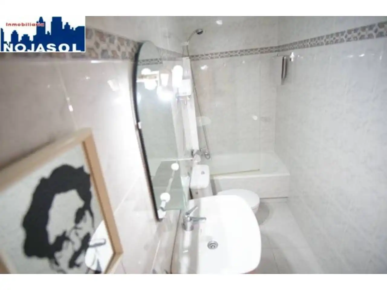 Badezimmer von Dachboden zur Miete in Noja mit Heizung, Terrasse und Möbliert