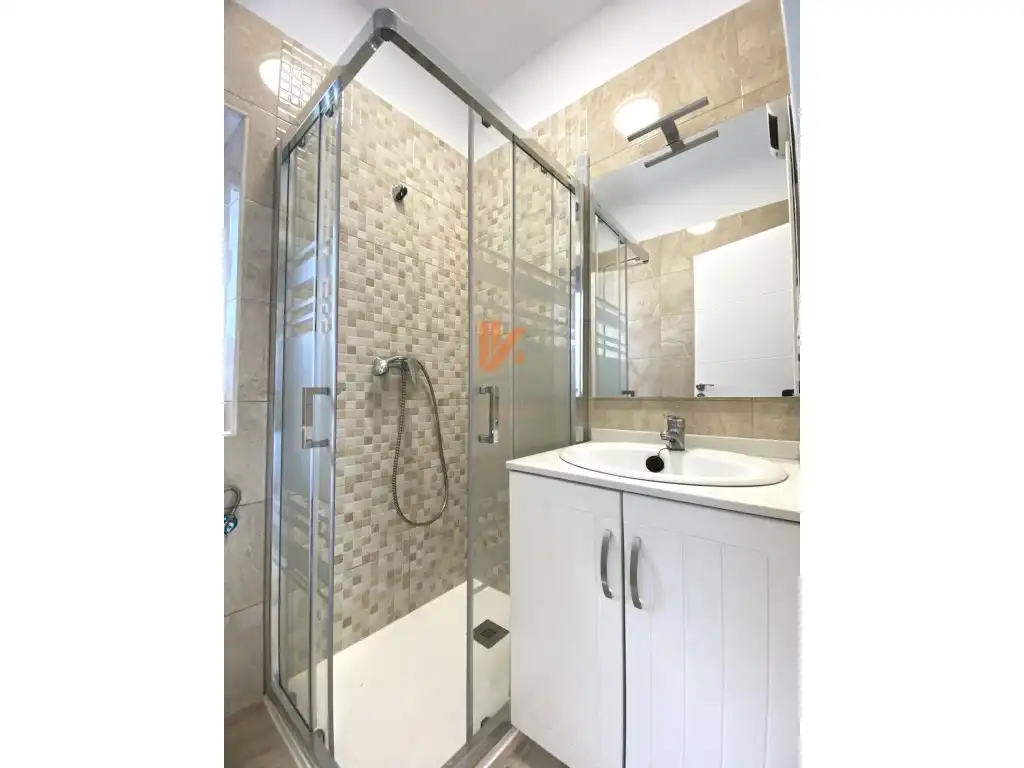 Bathroom of Houses for rent in Santiago de Compostela   with Private garden, Terrace and Furnished