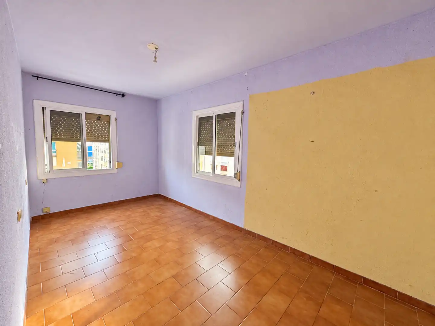 Wohnzimmer von Wohnung zum Verkauf in Cerdanyola del Vallès mit Privatgarten und Balkon