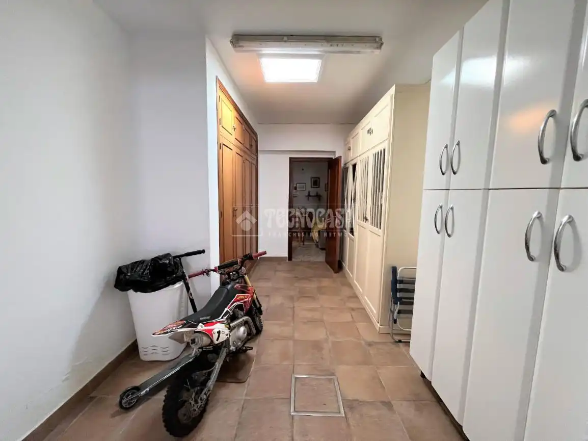 Detached homes for sale in San Fernando  with Air Conditioner, Balcony and Alarm