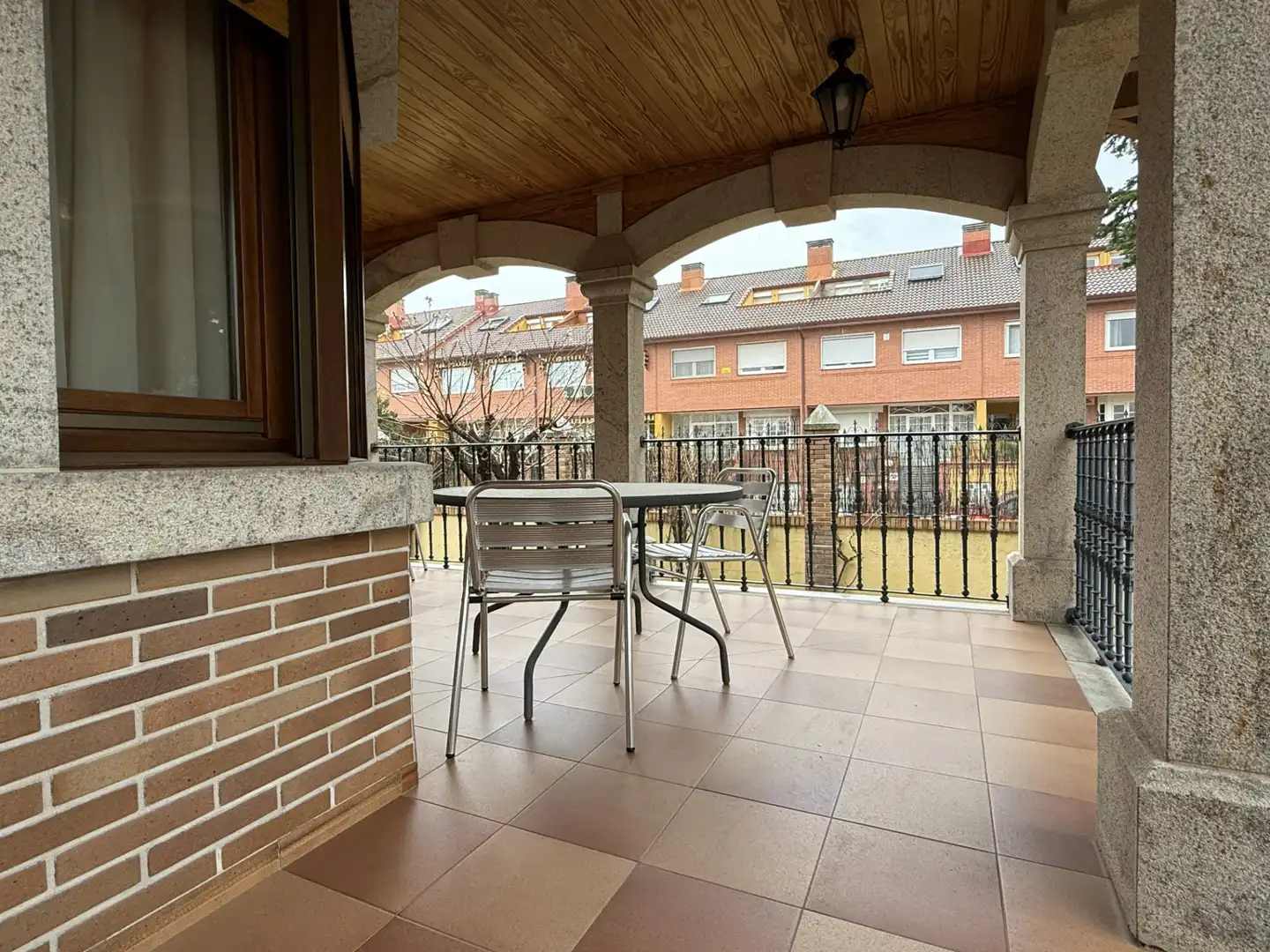 Terrassa de Casa o xalet en venda en Alcalá de Henares amb Aire condicionat, Calefacció i Jardí privat