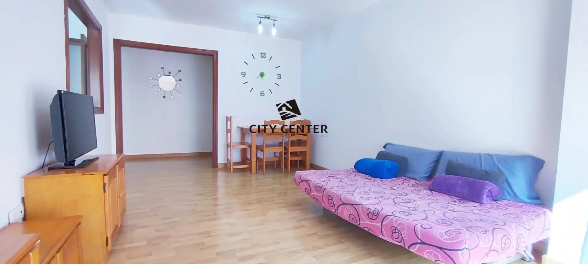 Dormitori de Apartament en venda en Arona amb Parquet, Moblat i Balcó