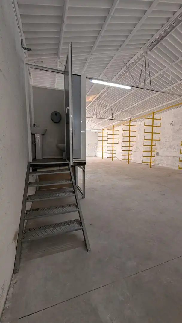 Fabrikhallen zur Miete in Machado - Las Barreras