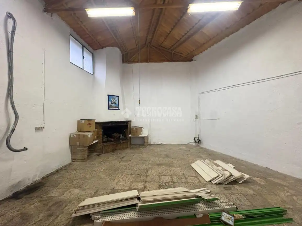 Local comercial en venda a Andújar, imagen 9