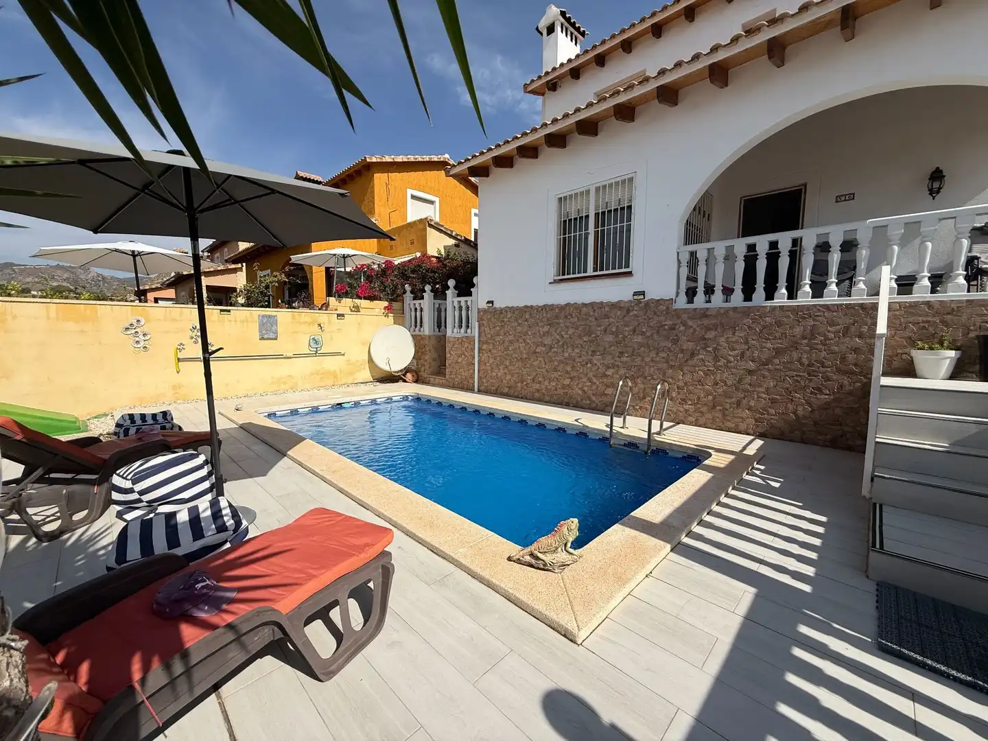 Piscina de Casa o chalet en venta en Relleu con Aire acondicionado, Calefacción y Jardín privado